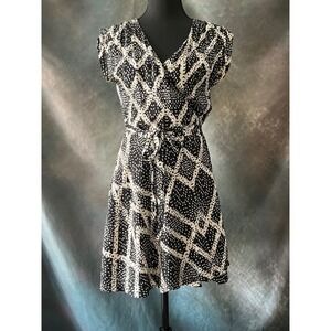 Yumi Kim Women's 100% Silk Wrap Dress Sleeveless Black White Diamond Print M